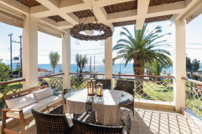 #FLH - Vitamin Sea Beachfront Villa, Sithonia